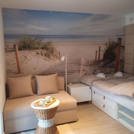Apartament Beige Z Ogrodkiem Dziwnówek Extérieur photo